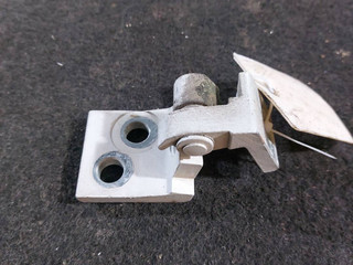 петля двери Volkswagen Golf 3 поколение (1991 - 2000), хетчбэк 5 дв.