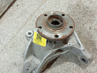 ступица передняя правая Volkswagen Passat B6 (2005 - 2010), 2.0 л., TDi, дизель