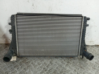 интеркулер Volkswagen Caddy 3 поколение [рестайлинг] (2010 - 2015), 1.6 л., TDi, дизель, 1K0145803BM