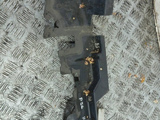 воздуховод (дефлектор) радиатора Volkswagen Passat B6 (2005 - 2010), 2.0 л., TDi, 3C0121284