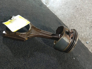 поршень Chevrolet Lacetti 1 поколение (2004 - 2013), 1.8 л., i, T18SED, бензин, 5МКПП