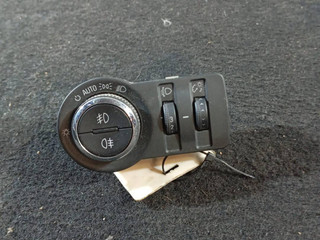 переключатель света Chevrolet Cruze 1 поколение (2009 - 2012), 13301752