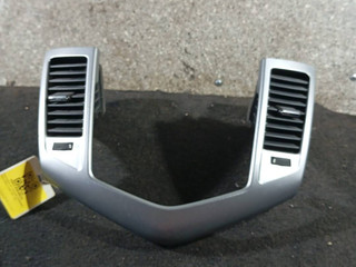 накладка на торпедо (консоль) Chevrolet Cruze 1 поколение (2009 - 2012), 94567908