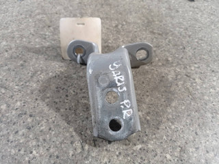 петля двери Toyota Yaris XP9 (2005 - 2009), хетчбэк 5 дв.