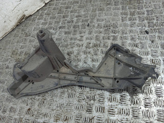 защита днища Toyota Auris 2 поколение (2012 - 2015), универсал, 57628-02100