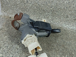 замок зажигания Toyota Yaris XP9 (2005 - 2009), N0502241