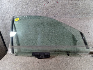 стекло двери передней правой Audi A6 4A/C4 (1994 - 1997)