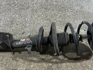 стойка передняя правая Renault Laguna 2 поколение [рестайлинг] (2005 - 2007), 1.9 л., DCi, SAB817331