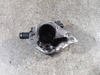 насос вакуумный Renault Megane 2 поколение (2002 - 2006), 1.5 л., DCi, K9K 732, дизель, МКПП, 8200521381
