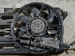 вентилятор радиатора Mazda 3 BL (2008 - 2011), 1.6 л., cTDi, дизель, 8V61-8C607-CC, 0130307086, 1137328505