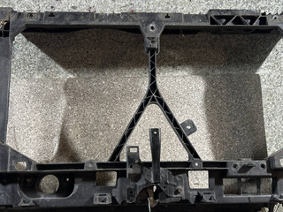 передняя панель крепления облицовки (телевизор) Mazda 3 BL (2008 - 2011), 1.6 л., cTDi, дизель, МКПП, BBM4-53110