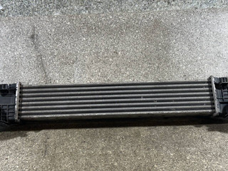 интеркулер Mercedes-Benz E-Класс W211/S211 [рестайлинг] (2006 - 2009), 3.0 л., CDi, OM 642.920, дизель, АКПП, A2115003902