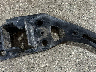 кронштейн переднего бампера Audi A6 4F/C6 (2004 - 2008), 4F0805499