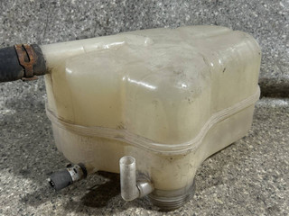 бачок расширительный Opel Corsa D (2006 - 2010), 1.3 л., CDTi, 460029937, 55702165
