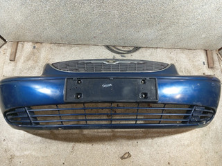 бампер передний Chrysler Voyager 4 поколение (2001 - 2004)