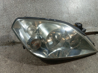 фара правая Nissan Primera P12 (2001 - 2008), 26010AU800