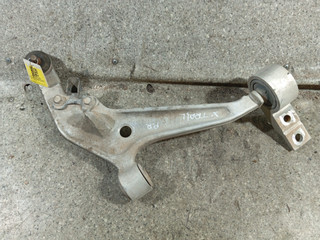 рычаг передний правый Nissan X-Trail T30 (2000 - 2004), 2.2 л., DCi, дизель