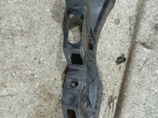 Крепление бампера переднего Volkswagen Passat B6 (2005 - 2010), 3C0807889