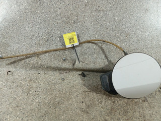 лючок топливного бака Volkswagen Tiguan 1 поколение (2007 - 2011), 2.0 л., TDi, дизель, 5N0809857C
