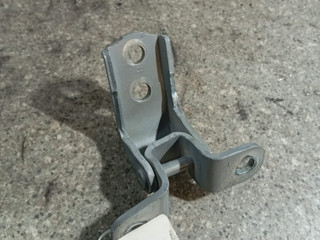петля двери Toyota Yaris XP9 (2005 - 2009), хетчбэк 5 дв.