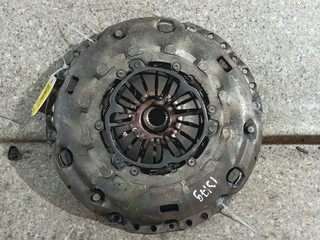 диск сцепления Volkswagen Golf 5 поколение (2003 - 2009), 2.0 л., BKD, дизель, МКПП, 324035510