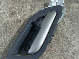 ручка внутренняя передняя правая Honda FR-V 1 поколение (2004 - 2009)