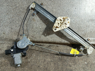 стеклоподъемник передний правый Honda FR-V 1 поколение (2004 - 2009)
