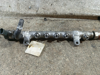 топливная рампа Volkswagen Tiguan 1 поколение (2007 - 2011), 2.0 л., TDi, CBAB, дизель, АКПП, 03L089G, 03L089C, 057130764H, 0281006003