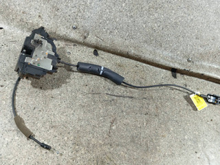 замок двери задней правой Renault Scenic 3 поколение (2009 - 2012)