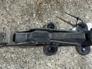 Крепление бампера переднего Audi 90 89/B3 1990, 893807253