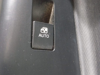 кнопка стеклоподъемника двери Kia Ceed 1 поколение (2007 - 2010), универсал
