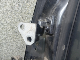 петля двери Volkswagen Jetta 5 поколение (2005 - 2011), седан