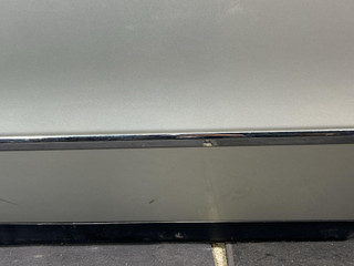 молдинг двери задней левой Volkswagen Passat B6 (2005 - 2010), седан