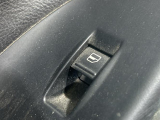 кнопка стеклоподъемника двери задней правой Volkswagen Passat B6 (2005 - 2010), седан