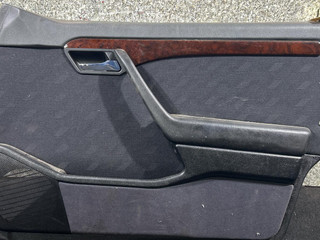 обшивка двери передняя правая Mercedes-Benz C-Класс W202/S202 (1993 - 1997)