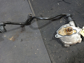 насос вакуумный Mercedes-Benz C-Класс W203/S203/CL203 (2000 - 2004), 1.8 л., Ti, M 271.946, бензин, АКПП, A2712300465