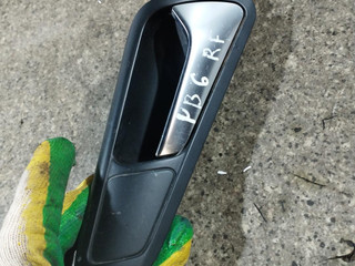 ручка внутренняя передняя правая Volkswagen Passat B6 (2005 - 2010), седан