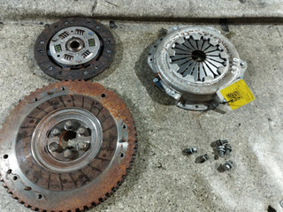 комплект сцепления Renault Logan 2 поколение (2012 - 2016), 1.2 л., i, D4F 734, бензин, 302106272R, 1046361