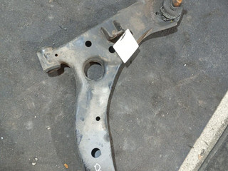 рычаг передний правый Hyundai Matrix 1 поколение (2001 - 2005), 1.6 л., бензин