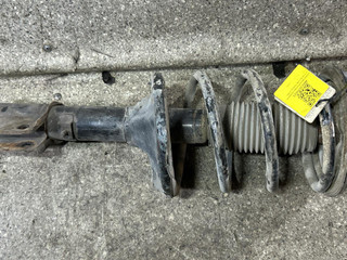 стойка передняя правая Hyundai Sonata Y3 (1993 - 1996), 2.0 л., бензин, 54650-34220