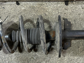 стойка передняя левая Renault Laguna 2 поколение (2001 - 2005), 2.2 л., DCi, дизель, 8200237376A