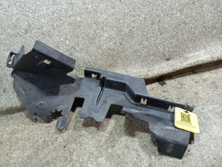 воздуховод (дефлектор) радиатора Volkswagen Passat B6 (2005 - 2010), 2.0 л., TDi, 3C0121284