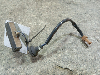 кнопка открытия багажника Nissan Tiida C11 (2004 - 2008)