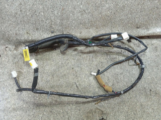 Проводка крышки багажника Nissan Tiida C11 (2004 - 2008)