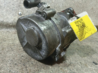 насос вакуумный Renault Megane 2 поколение [рестайлинг] (2006 - 2012), 1.9 л., DCi, F9Q 818, дизель, МКПП