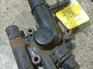 корпус термостата Renault Megane 2 поколение [рестайлинг] (2006 - 2012), 1.9 л., DCi, F9Q 818, дизель, МКПП