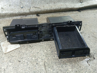 бардачок Volkswagen Passat B6 (2005 - 2010), 3C0858407