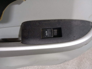 кнопка стеклоподъемника двери задней левой Toyota Prius 3 поколение (2009 - 2011)