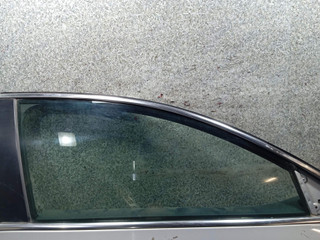 стекло двери передней правой Volkswagen Passat B6 (2005 - 2010), седан