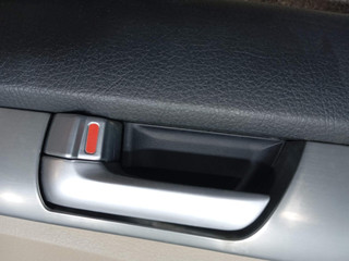 ручка внутренняя задняя левая Kia Sorento 2 поколение (2009 - 2012)
